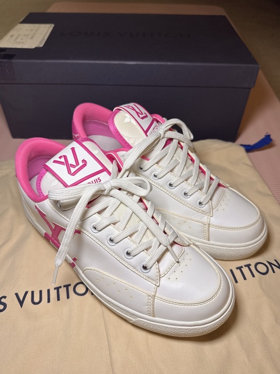 Louis Vuitton Shoes - Louis Vuitton White and Pink Low-Top Leather Sneakers